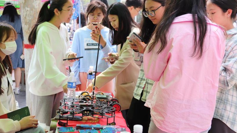 制造业数据中台治理：构建高效数据驱动决策的基石